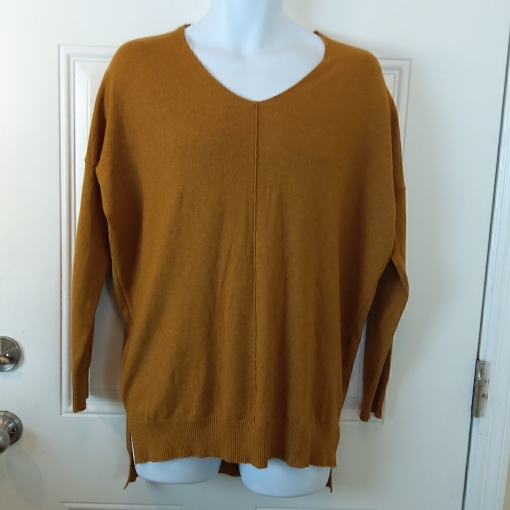 Alter Brooklyn Amber long sleeve lightweight sweater